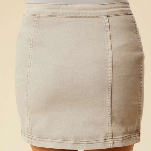 NWT Altar'd State Fitted Side Button Mini Skirt - Picture 3 of 7